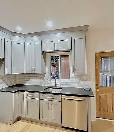 4th image of 3644 Keswick Rd