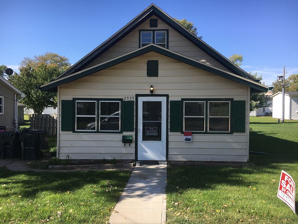 1st image of 2535 S Helen St