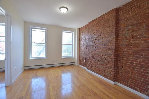 Rented by Compass | media 10