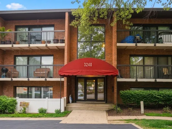 3240 S 28th St APT 302, Alexandria, VA 22302