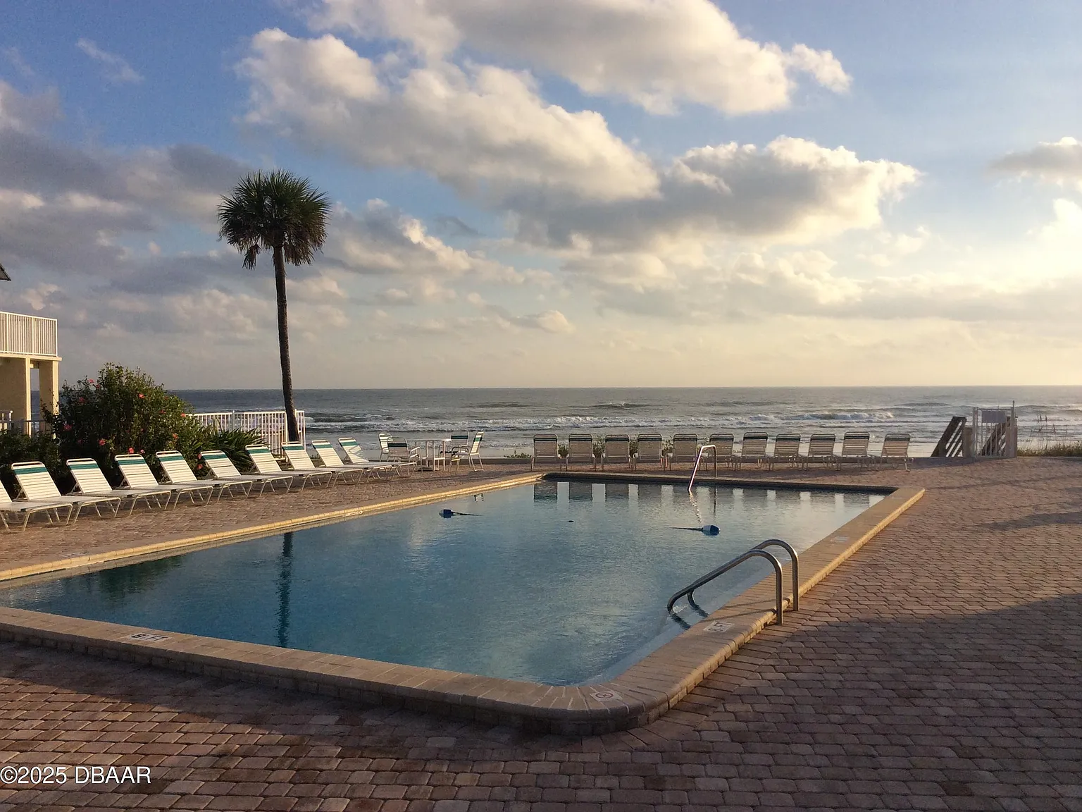 2 bed, 2.0 bath, 889 sqft, $3,980 — Photo 1