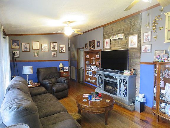 2nd image of 6555 Crossville Hwy