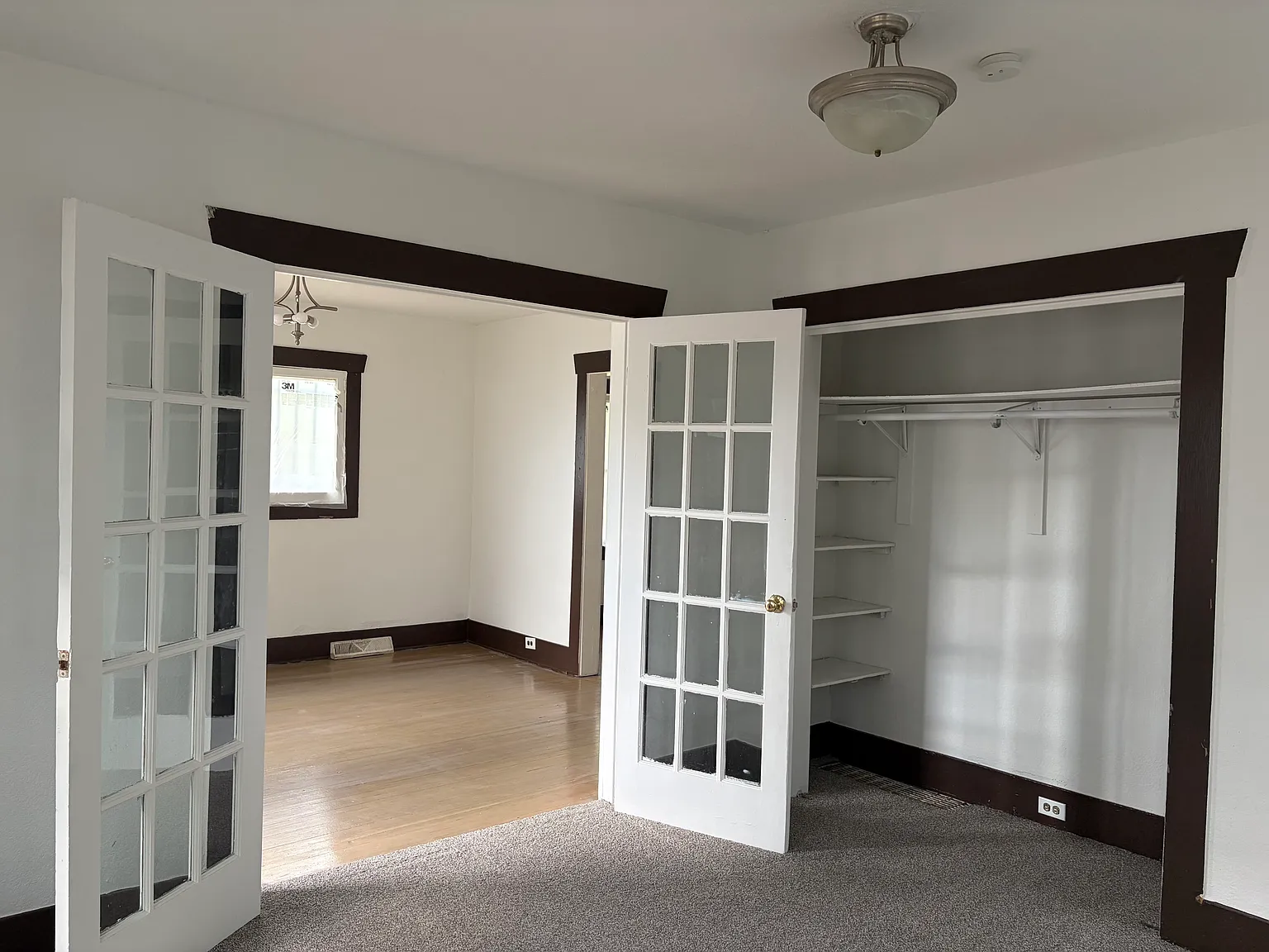 1124 W 11th Ave — Photo 3