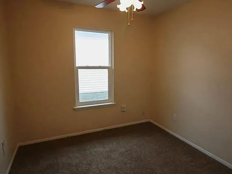 1650 N Engel Ave — Photo 7