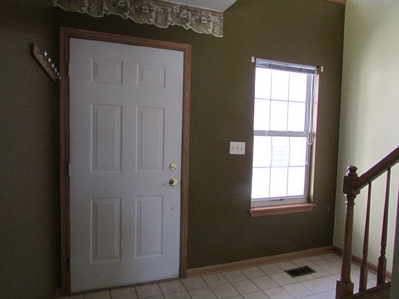 3rd image of 138 Parkview Dr