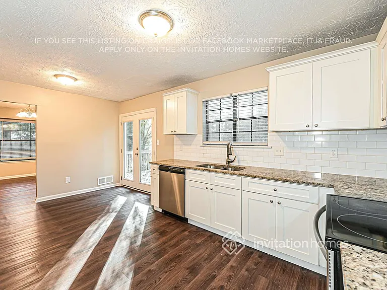 297 Phoenix Dr — Photo 7