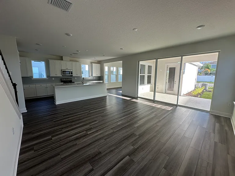 28813 Seedling St — Photo 2