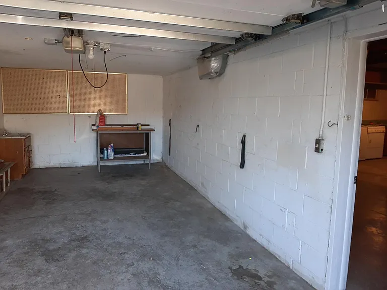 2824 S 76th Ave — Photo 13