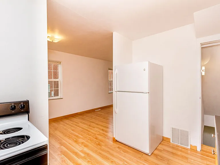 Campus Townhomes — Photo 22