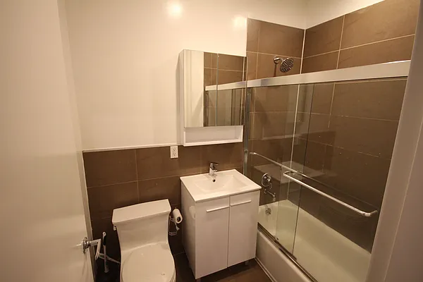 Rented by Nooklyn NYC LLC | media 22