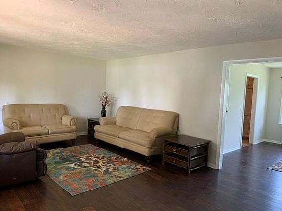 5th image of 205 Sondra Ave