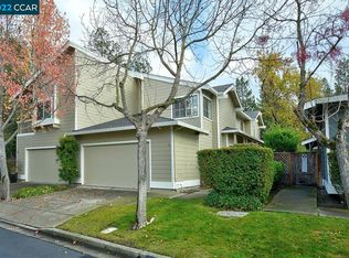 6 Natividad Ln, Moraga, CA 94556