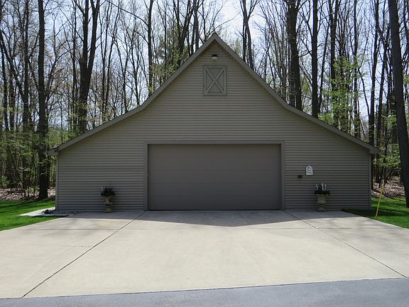 5th image of 9593 Oakley Rd