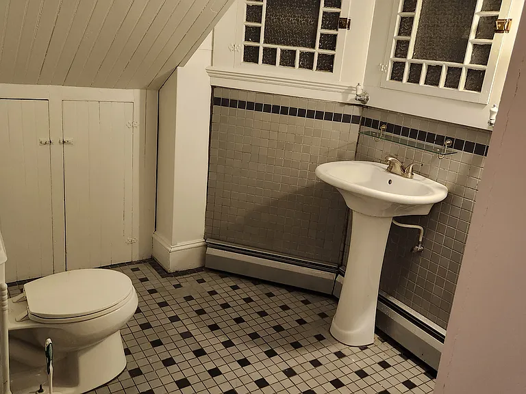 218 S Albany St #2 — Photo 12