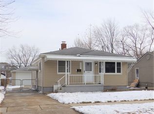 9065 Dudley St, Taylor, MI 48180