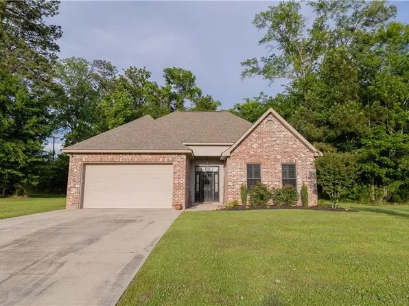 101 Coquille Dr, Madisonville, LA 70447