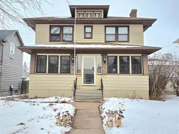 2118 2nd Ave E, Hibbing, MN 55746