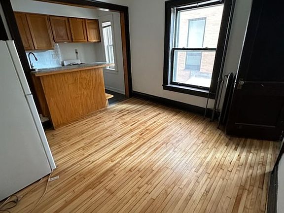 4th image of 21-27 14th St W #104