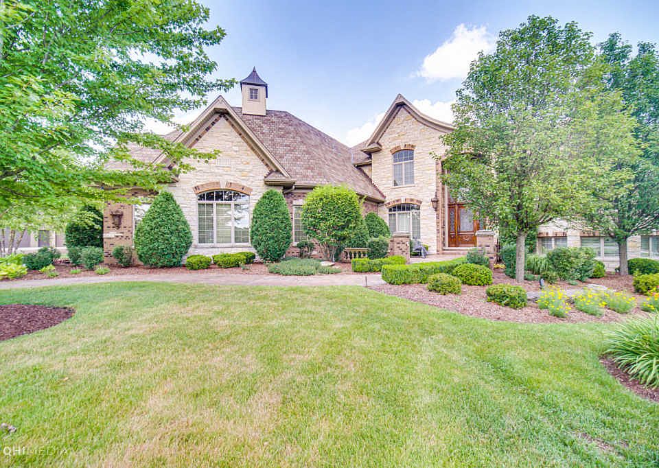 1st image of 18595 S Pineprairie Dr