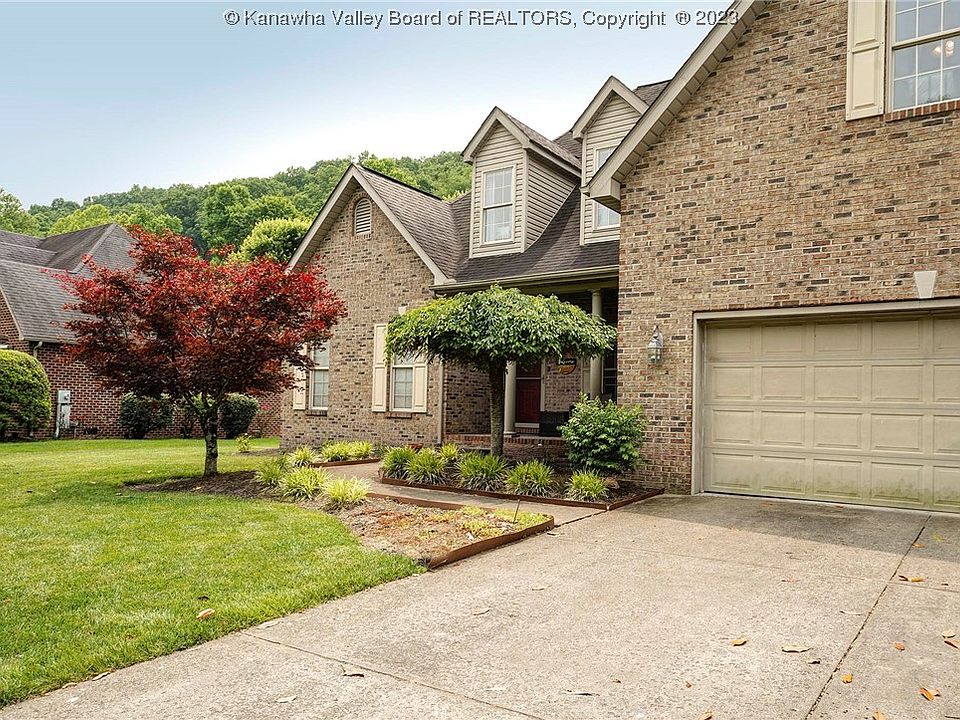 1033 Wethersfield Xing, Hurricane, WV 25526 Zillow