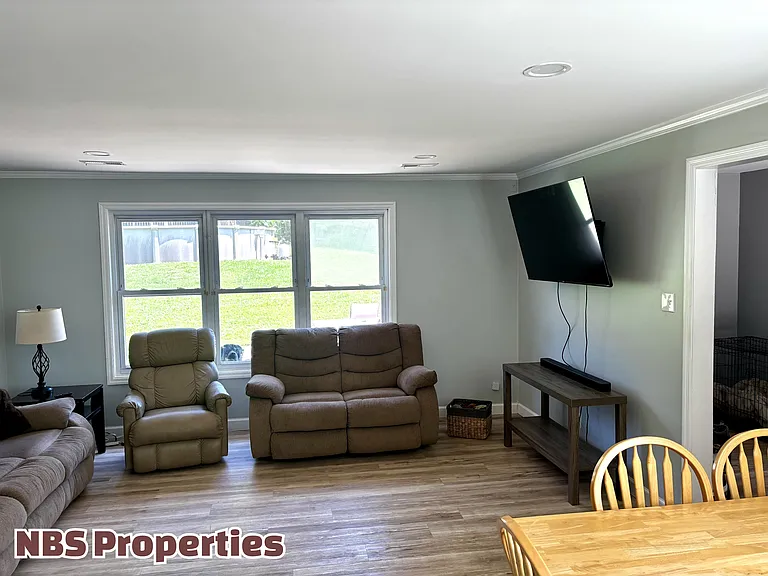 104 Hillside Rd — Photo 8
