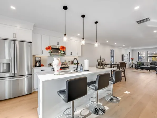 32 Perthshire Rd #2, Brighton, MA 02135