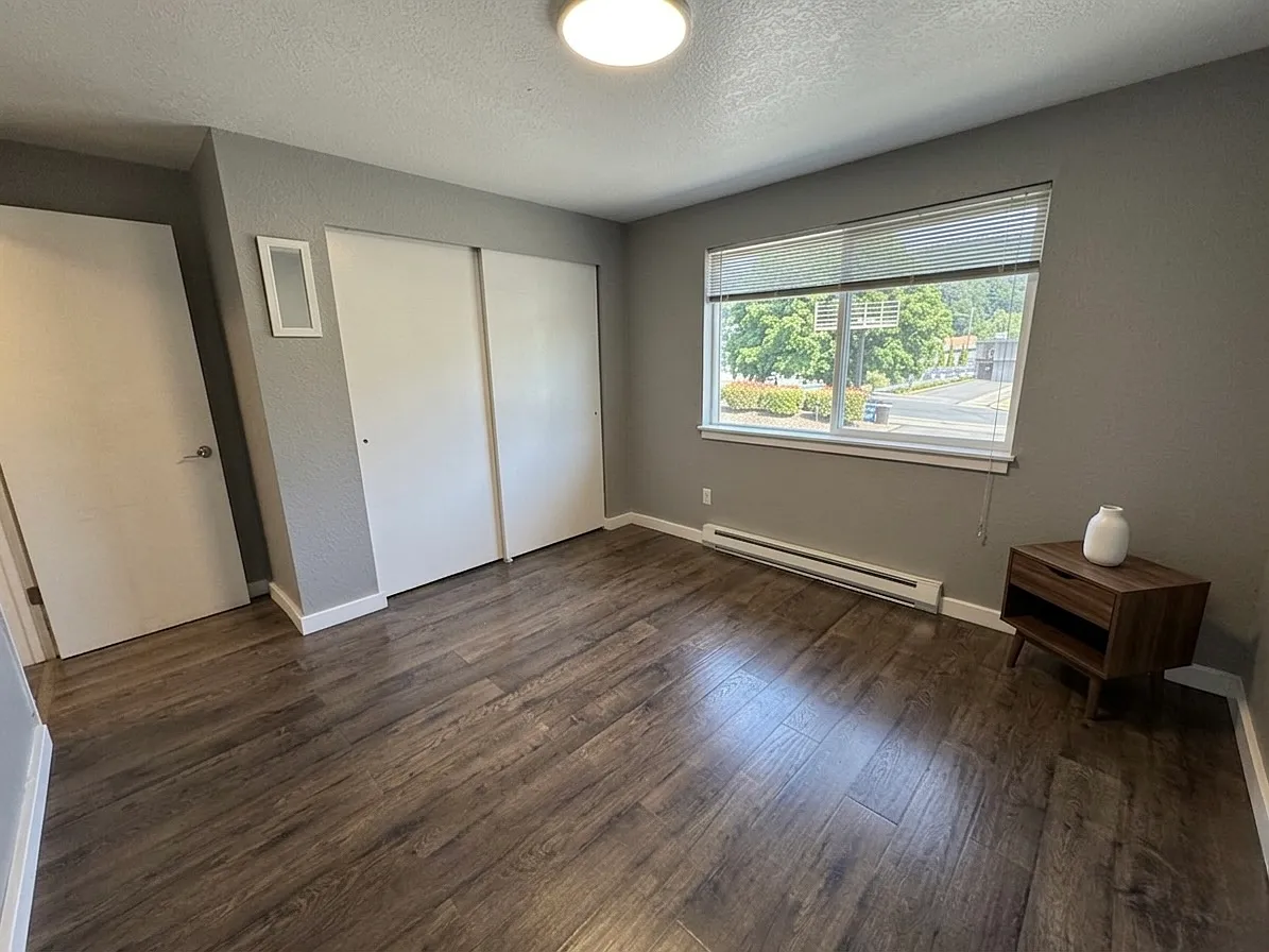 2 bed, 830 sqft, $1,990 — Photo 4