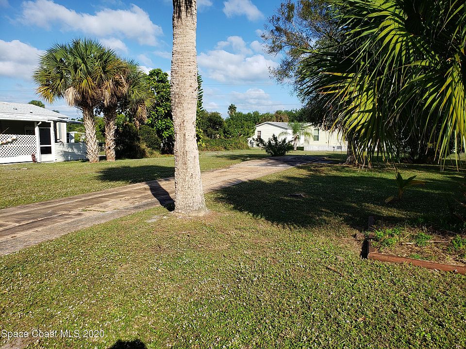 2nd image of 414 Plover Dr