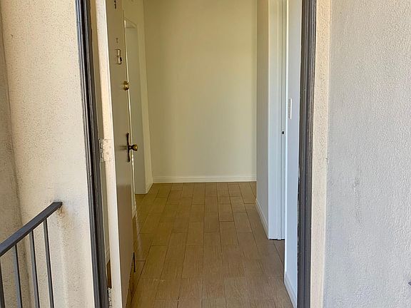 3rd image of 9129 National Blvd APT 5