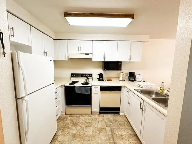4011 Whitman Ave N #304 — Photo 5