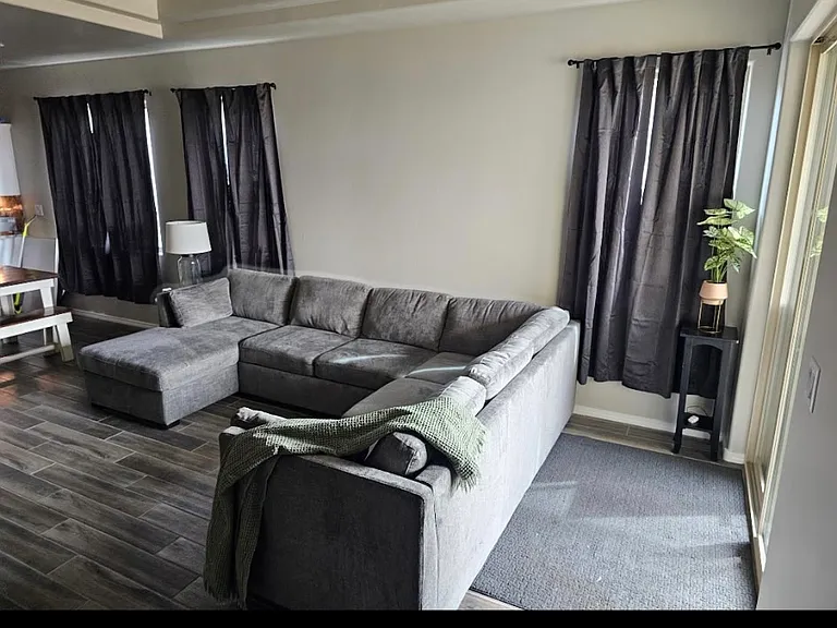 2325 Melon Ridge Loop NE — Photo 4