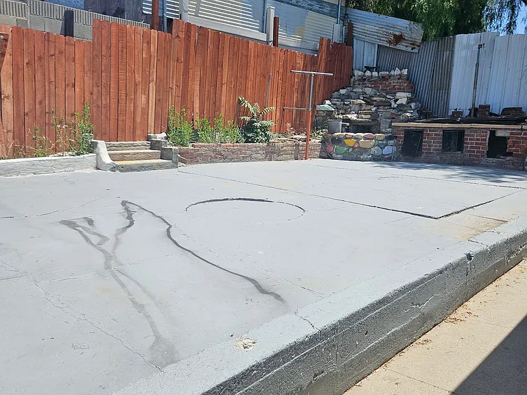 1470 Murchison St — Photo 14