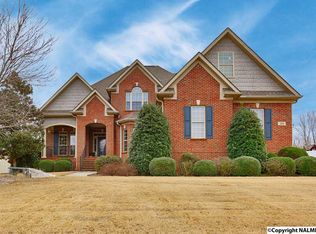 115 Waterchase Dr, Huntsville, AL 35806