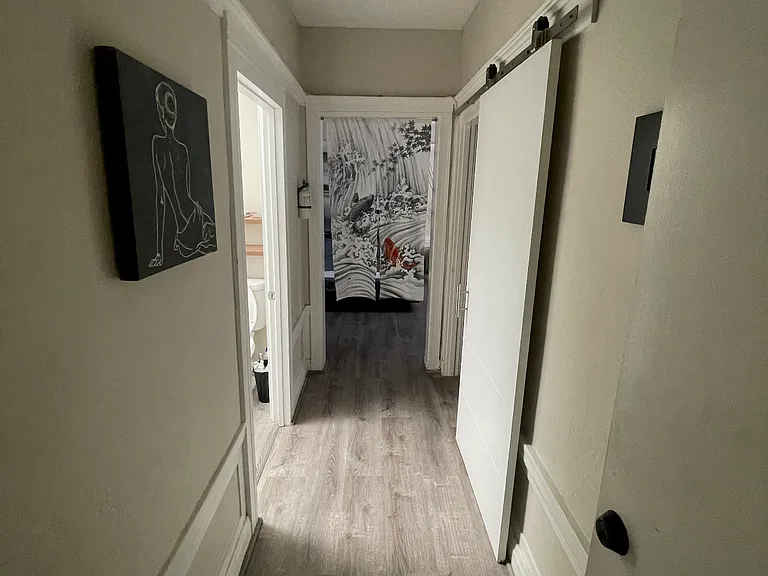 1715 Sonoma Blvd — Photo 3