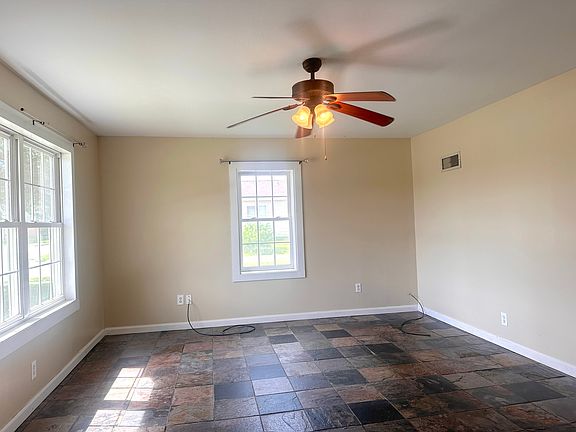 3rd image of 501 N 19th St