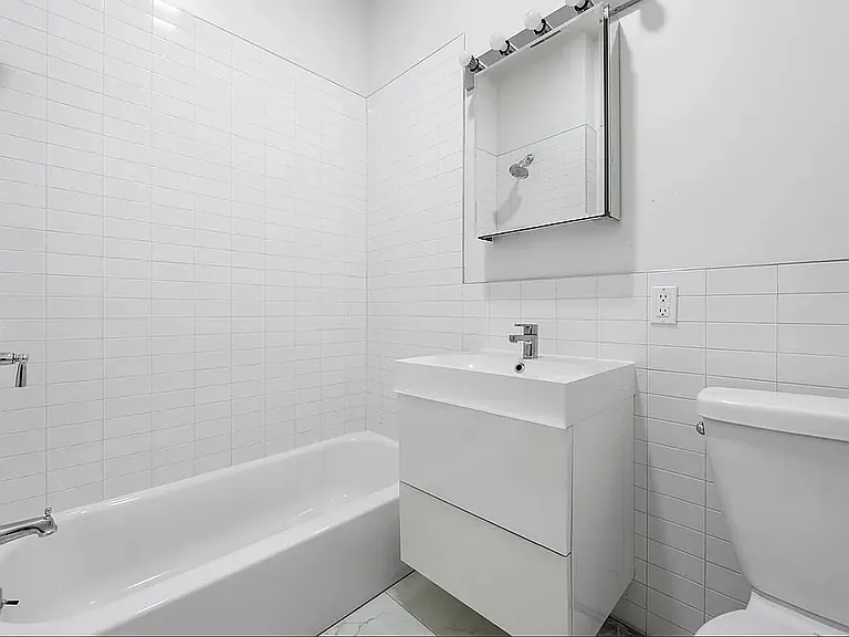 668 President St #2 — Photo 7