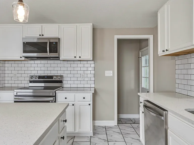 4907 N Fremont Ave — Photo 9