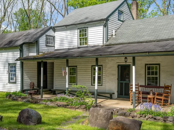 46 King Rd, Green Lane, PA 18054