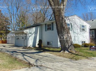 1015 Grignon St #B, Green Bay, WI 54301