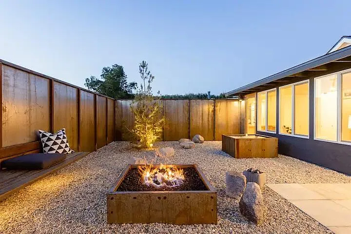 6419 Valley View St — Photo 10