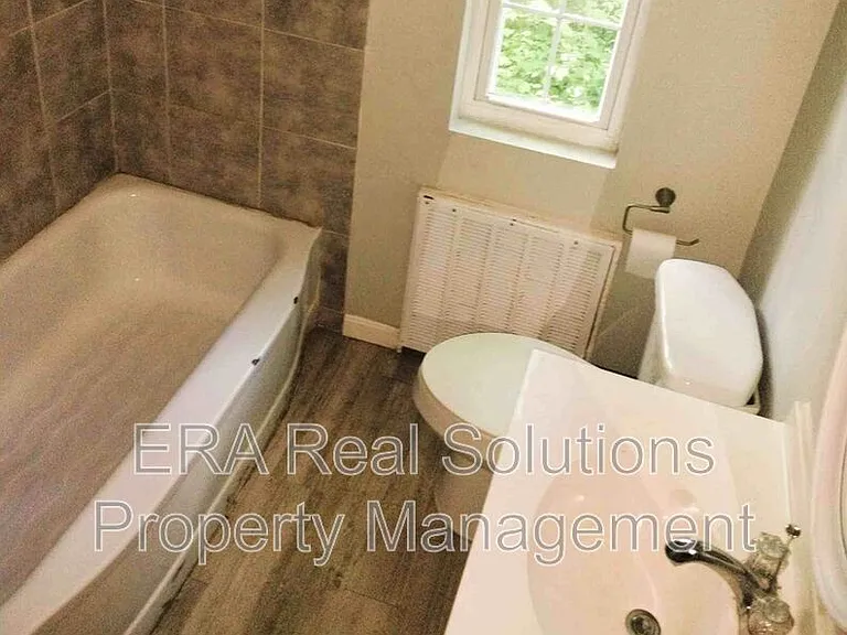 1627 Anita Pl #1 — Photo 7