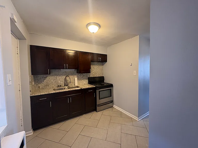 747 E 84th Pl #2N — Photo 3