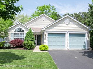 21 Oakmont Rd, Lakewood, NJ 08701