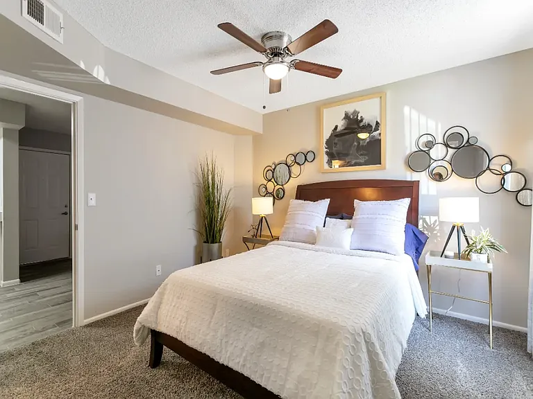 Enclave at Paradise Valley — Photo 10