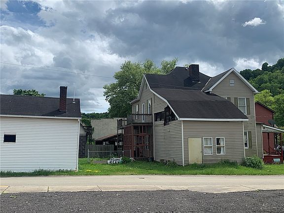 5th image of 305 1st Ave