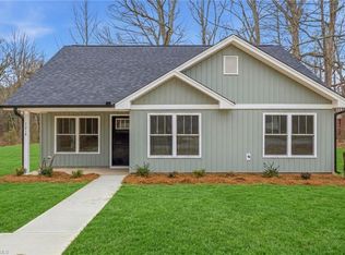 1214 Bowen Dr, Archdale, NC 27263