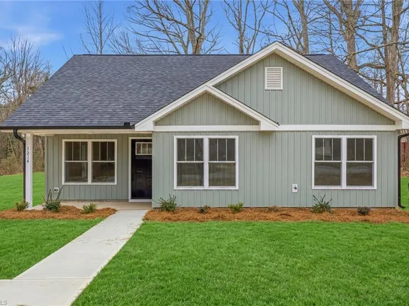 1214 Bowen Dr, Archdale, NC 27263