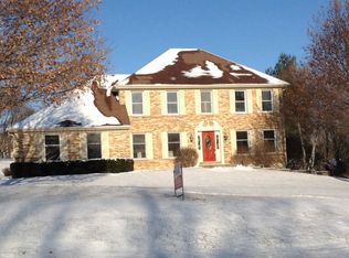 5N861 Harvest Ct, St Charles, IL 60175