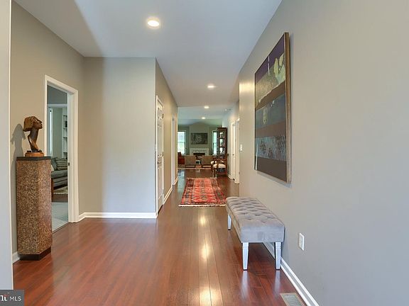 3rd image of 4503 Hillside Ct