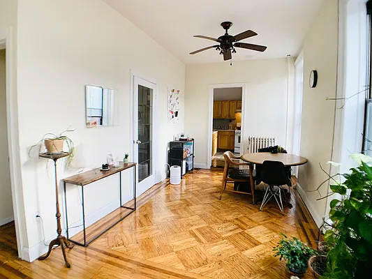 Rented by Triplemint | media 14